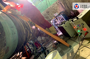 三聯(lián)磁電管道消磁機(jī)完成中貴線天然氣管道換管工程管道消磁作業(yè)